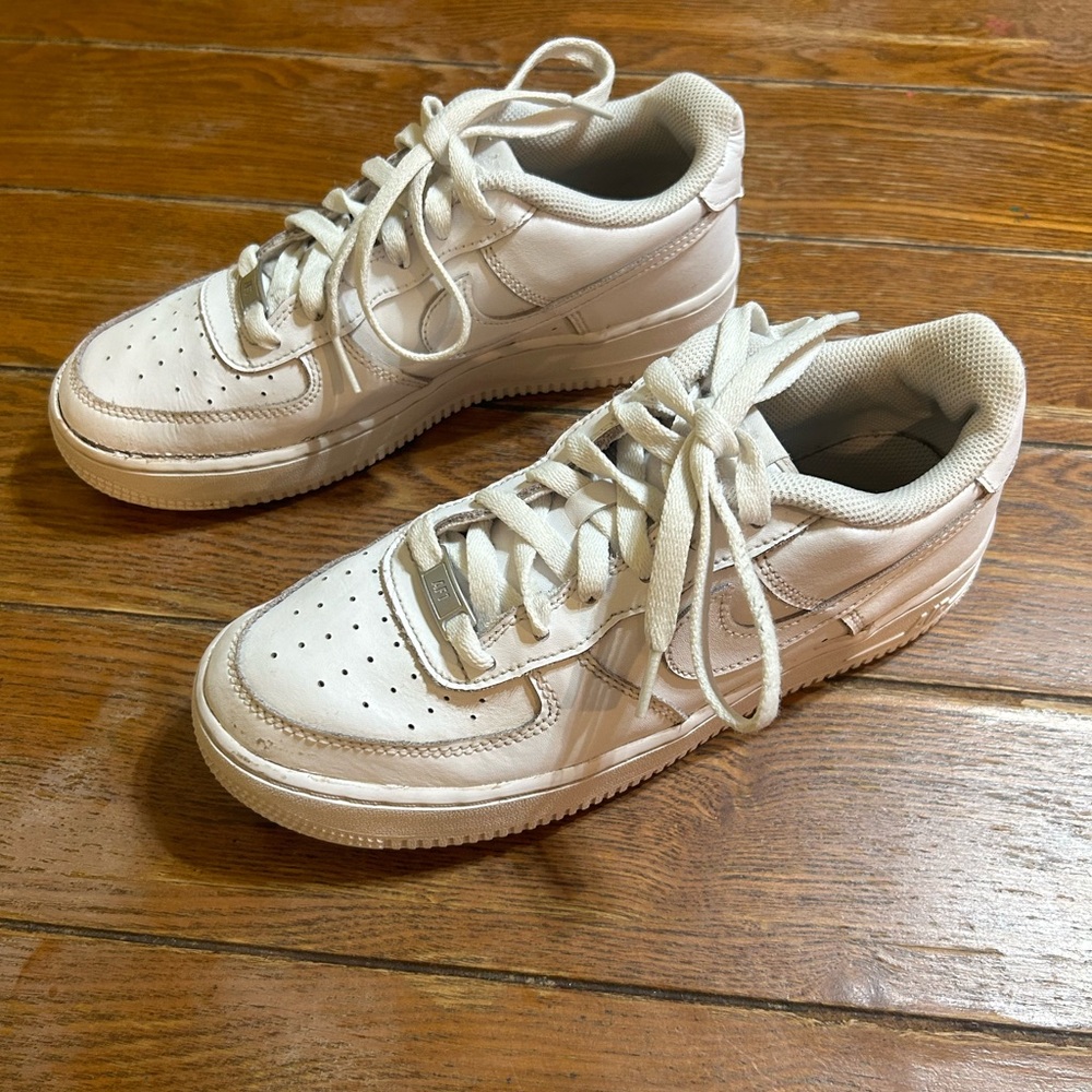 Nike Air Force 1 Triple White Shoes Sneakers Youth Size 7Y